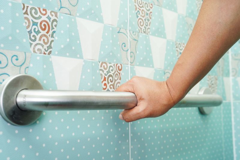 Seasonal Bathtub Installation